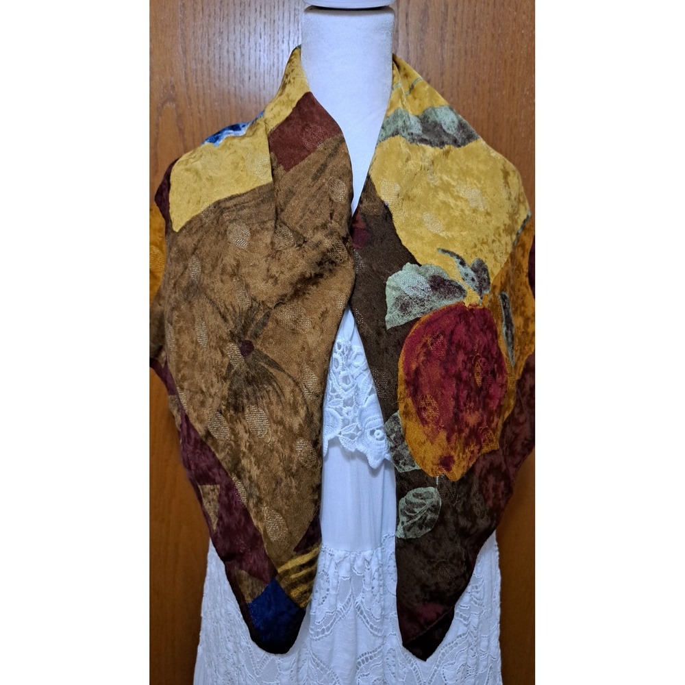 VTG Women's Silk Floral Square 33 X 33 Inches Scarf Wrap
